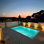 Mm With Heated Pool, Sauna, Jacuzzi * Stankovci (Zadar)