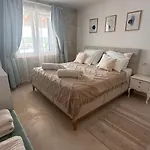 Mm With Heated Pool, Sauna, Jacuzzi Villa