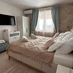 Villa Mm With Heated Pool, Sauna, Jacuzzi *