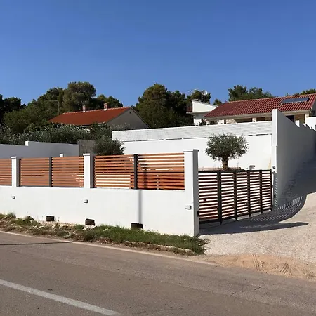 Mm With Heated Pool, Sauna, Jacuzzi Willa Stankovci (Zadar)