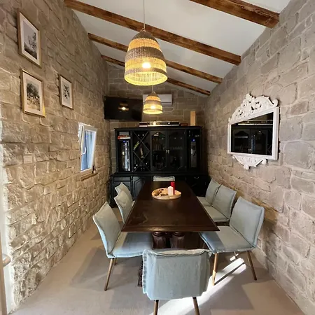 Mm With Heated Pool, Sauna, Jacuzzi