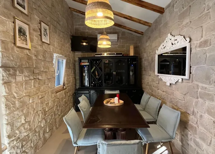 Mm With Heated Pool, Sauna, Jacuzzi