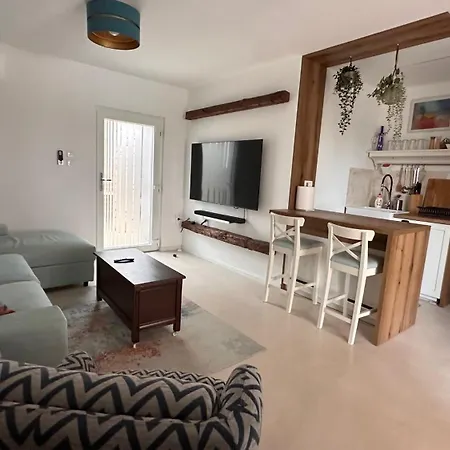 Mm With Heated Pool, Sauna, Jacuzzi