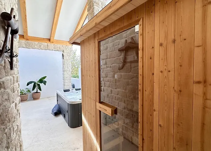 Mm With Heated Pool, Sauna, Jacuzzi Stankovci (Zadar)