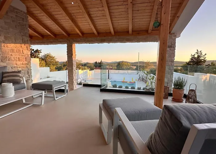 Villa Mm With Heated Pool, Sauna, Jacuzzi *